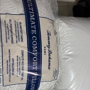 Tommy Bahama White Island Soft Pillow